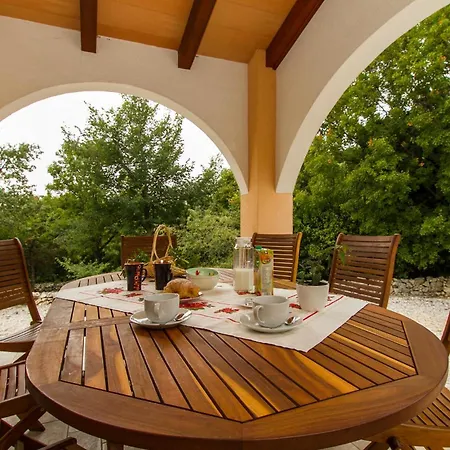 Сasa de vacaciones Pet Friendly In Koromačno