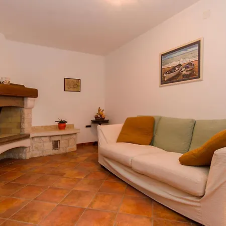 5 Bedroom Lovely In